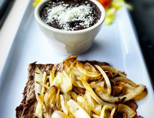 Bistec Encebollado